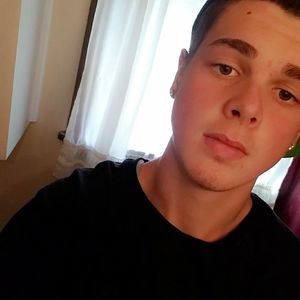 Meet your Posher, Dylan